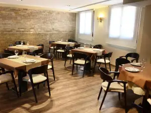 茲爾澤加瓦拉姆佈雷飯店