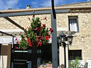 Logis Hôtel Restaurant Le Clos des Capitelles