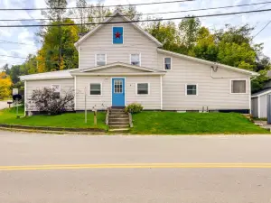 步行至水晶湖：帶景觀的寬敞度假屋