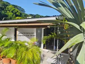 Fare Ara Location Huahine