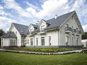Dworek Nad Rozlewiskiem
