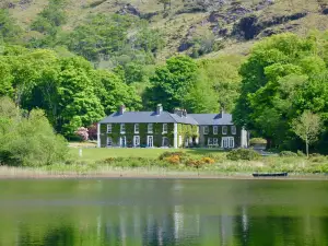 Delphi Lodge