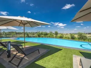 Elegant Lifestyle Estate Getaway