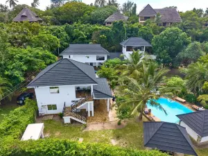 Coast Sun Gardens Cottage Adults Only