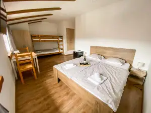Boutique Rooms & Winery Žorž
