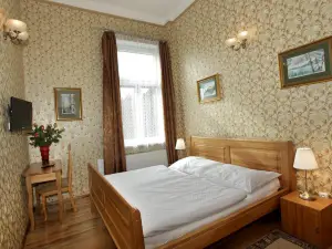 Hotel Štekl - Hrubá Skála