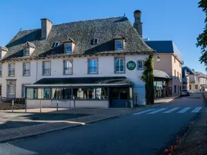 Logis Hôtel Restaurant Auberge de la Xaintrie