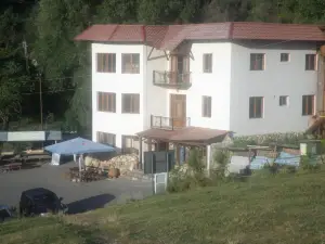 Gosh Hotel
