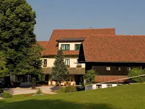 Inselhotel Faakersee