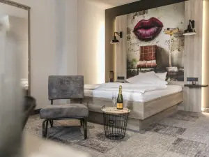 Alexxanders Hotel & Boardinghouse, Restaurant