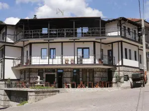 Family Hotel Valchanovata Kashta