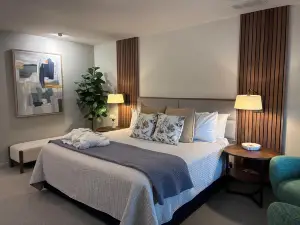 Discovery Inn