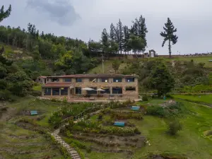 Hotel Refugio Pozo Azul