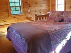 The Frontier - An Amish Built Deluxe Cabin