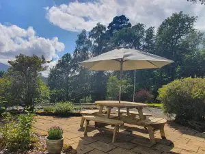 Tirindrish House B&B