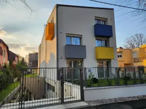 Apartman 18