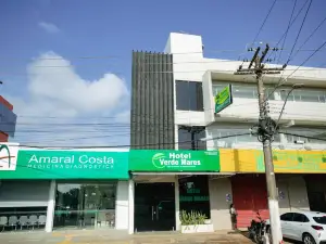 Hotel Verde Mares
