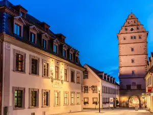 Schwan Und Post Business Quarters
