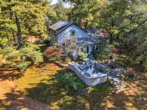 Secluded Northwoods getaway on beautiful Lake Nokomis