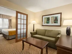 Country Inn & Suites by Radisson, Owatonna, MN