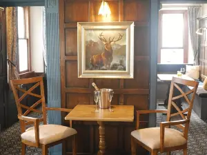Rose and Crown Bath