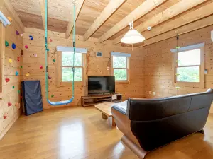 Heart Land Hills in Noto 15 Athletic House