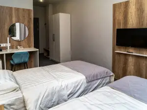 River Khaus Mini-Hotel