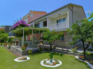 Apartments Elena