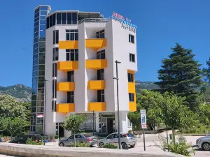 Alvero Hotel