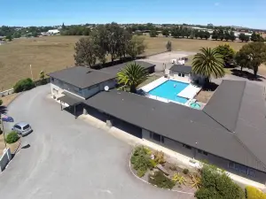 Thornton Lodge Motel