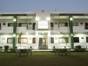 Hotel Whistling Greens