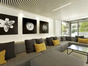 Atenea Park Suites & Apartments