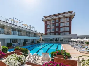Grand Hotel & Riviera