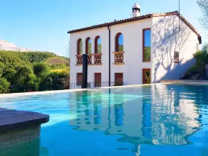 Ca l' Ermitanyo- Casa Torre Blanca