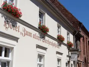 Up Hus Hotel Neuruppin