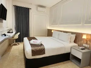 King Royal Hotel