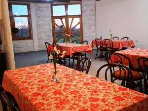 CycloCamp & Hostel