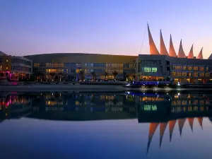 Dragon Hotel and Resort