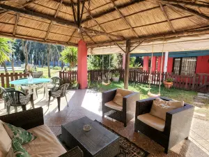 Hotel y Casa de Campo Oasis Campero - Ezeiza Aeropuerto -San Vicente