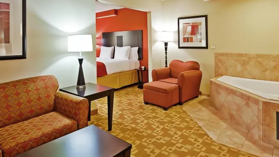 Holiday Inn Express & Suites Memphis/Germantown