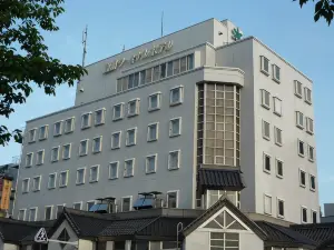 Takada Terminal Hotel