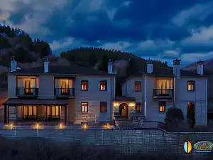 Arkefthos Mountain Hotel