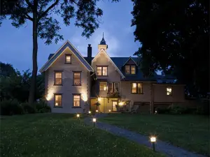 The Sayre Mansion