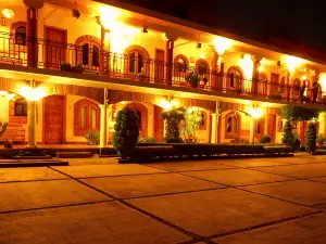 Hotel El Portón