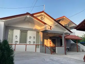 Tiki Apartments
