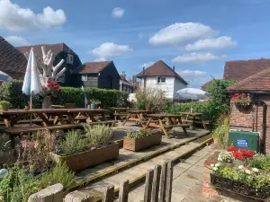 The Rose & Crown