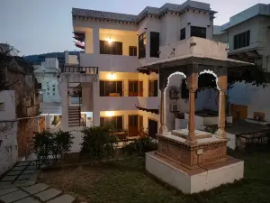 Haveli Braj Bhushanjee Heritage Hotel and Museum
