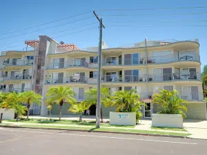 Sailfish Cove Apartments
