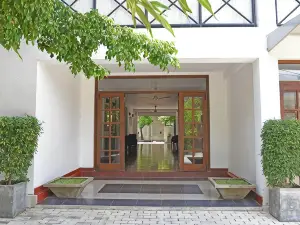 The Villa in Lavinia