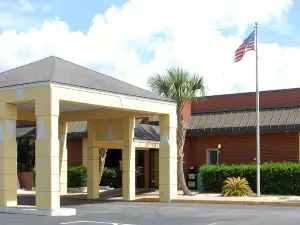 SureStay Plus Hotel by Best Western St Marys Cumberland